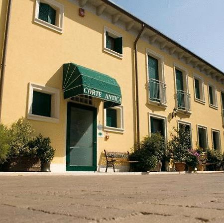 Albergo Corte Antica Villafranca di Verona Bagian luar foto